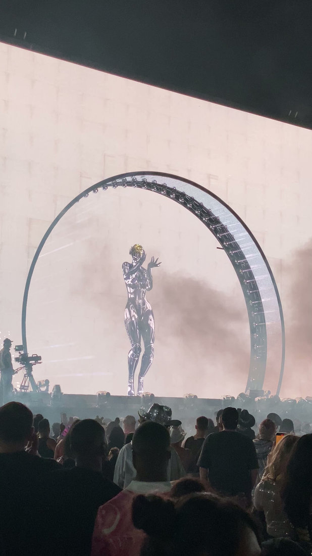 Beyoncé Tour Visuals Motion Capture 3D Animation supporting visual